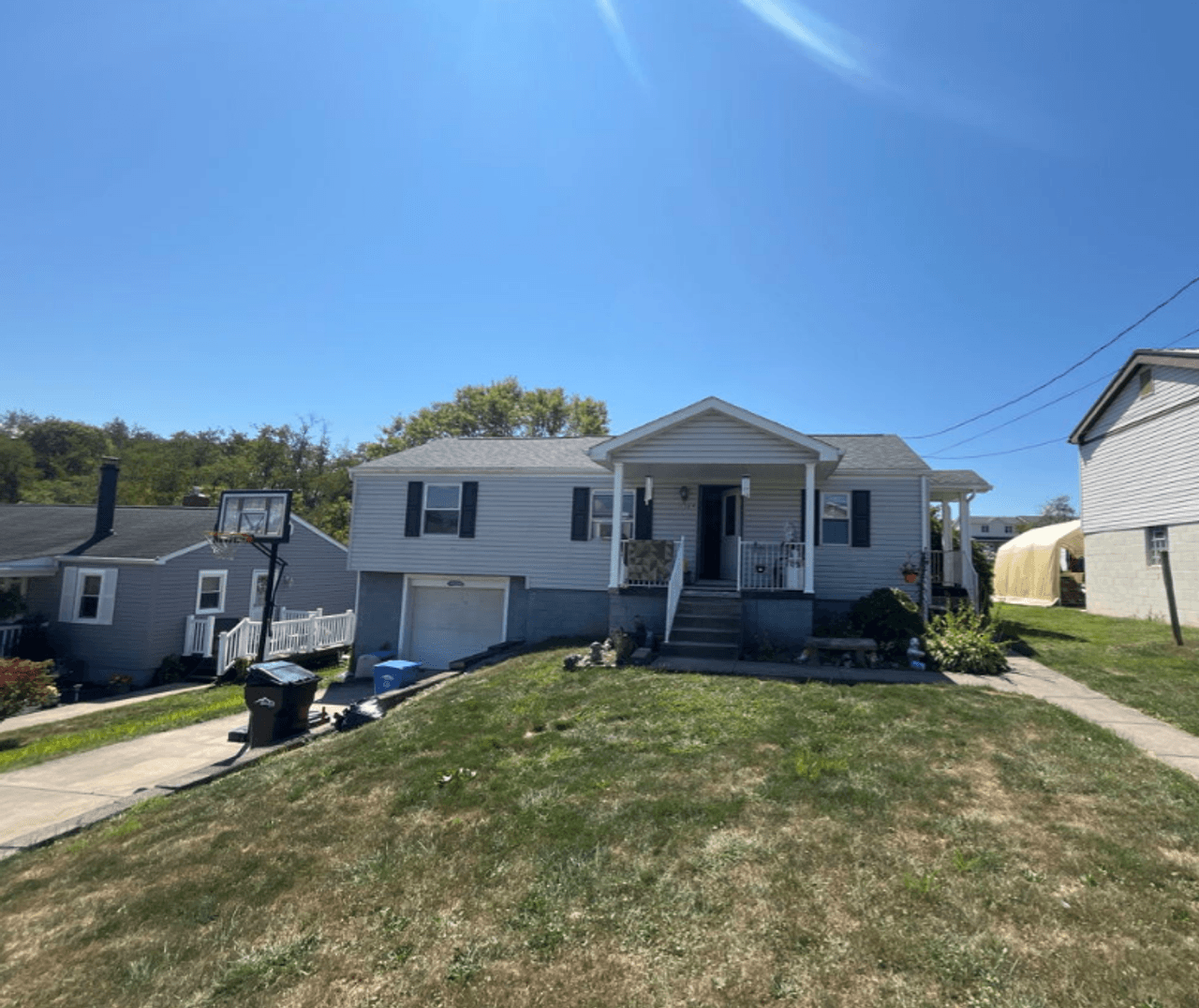 listing, photo 1