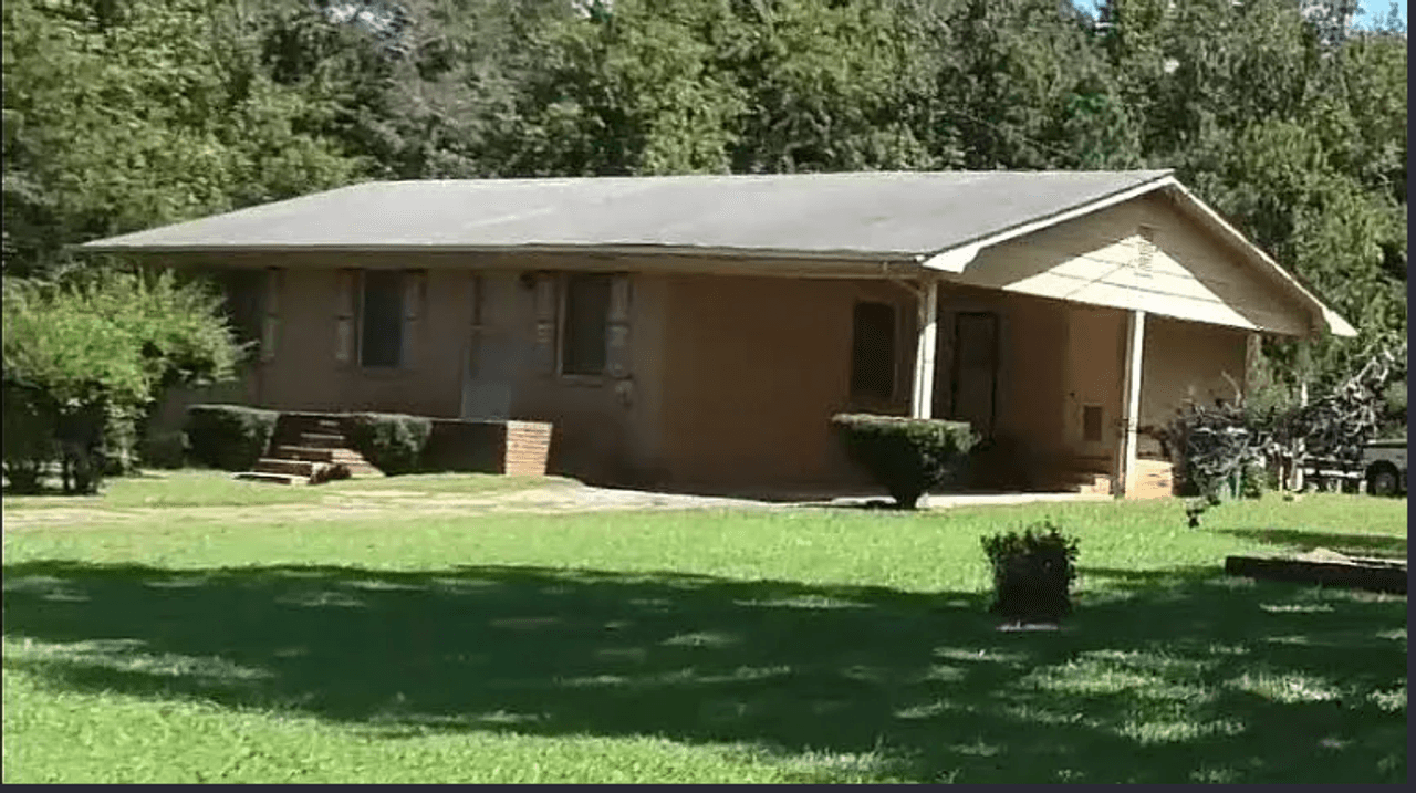 listing, photo 1