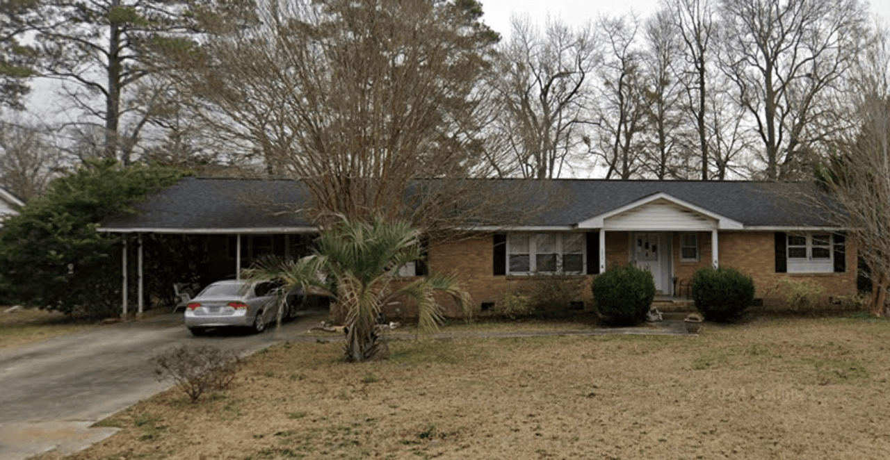 listing, photo 1