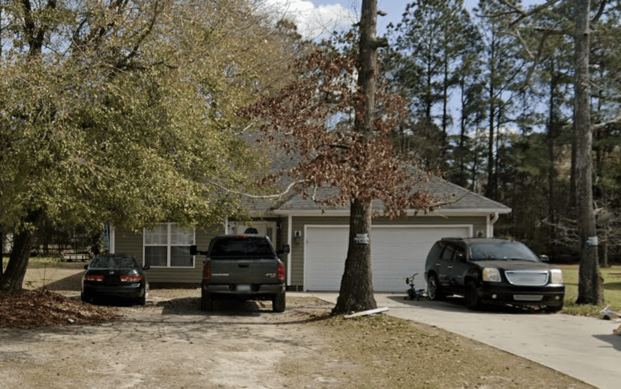 listing, photo 1