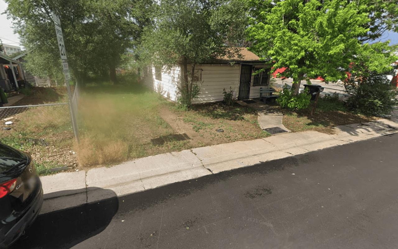 listing, photo 1