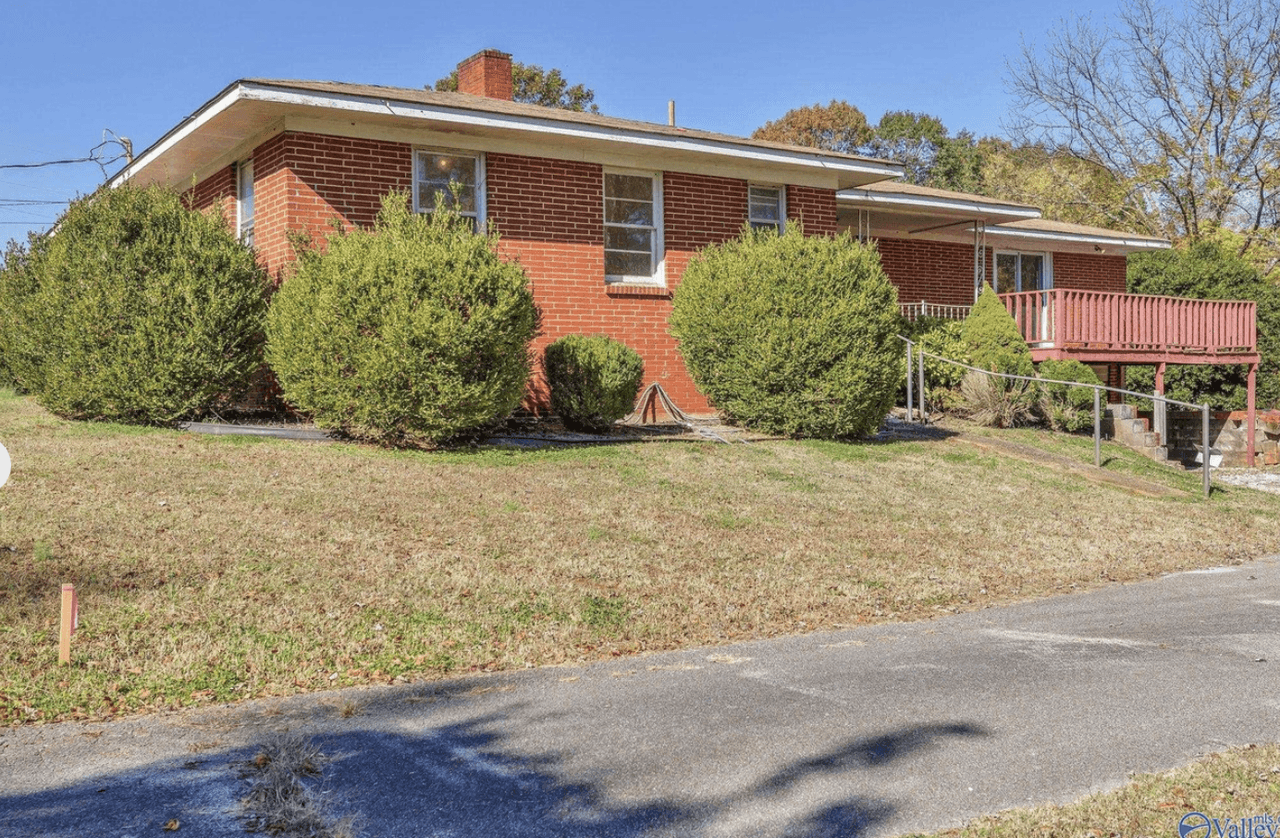 listing, photo 1