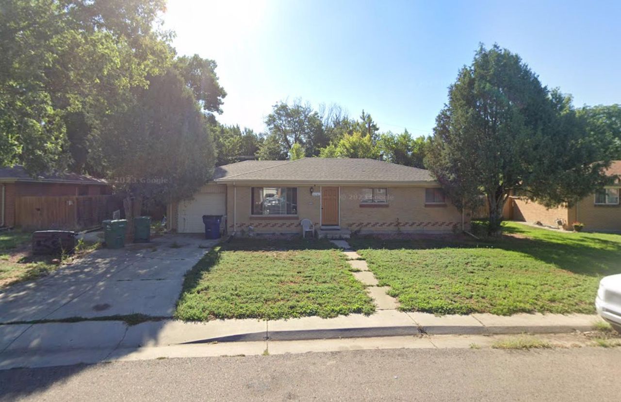 listing, photo 1