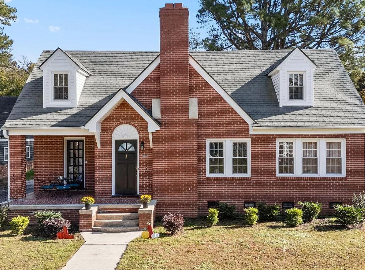 listing, photo 1