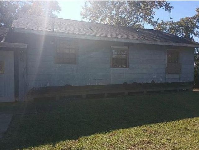 View of 805 Alice St, Sweeny, TX 77480, USA