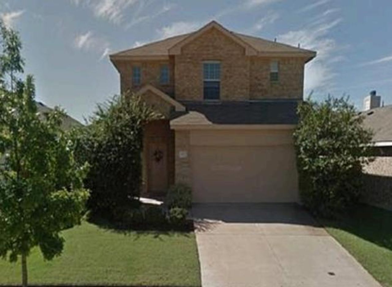 listing, photo 1