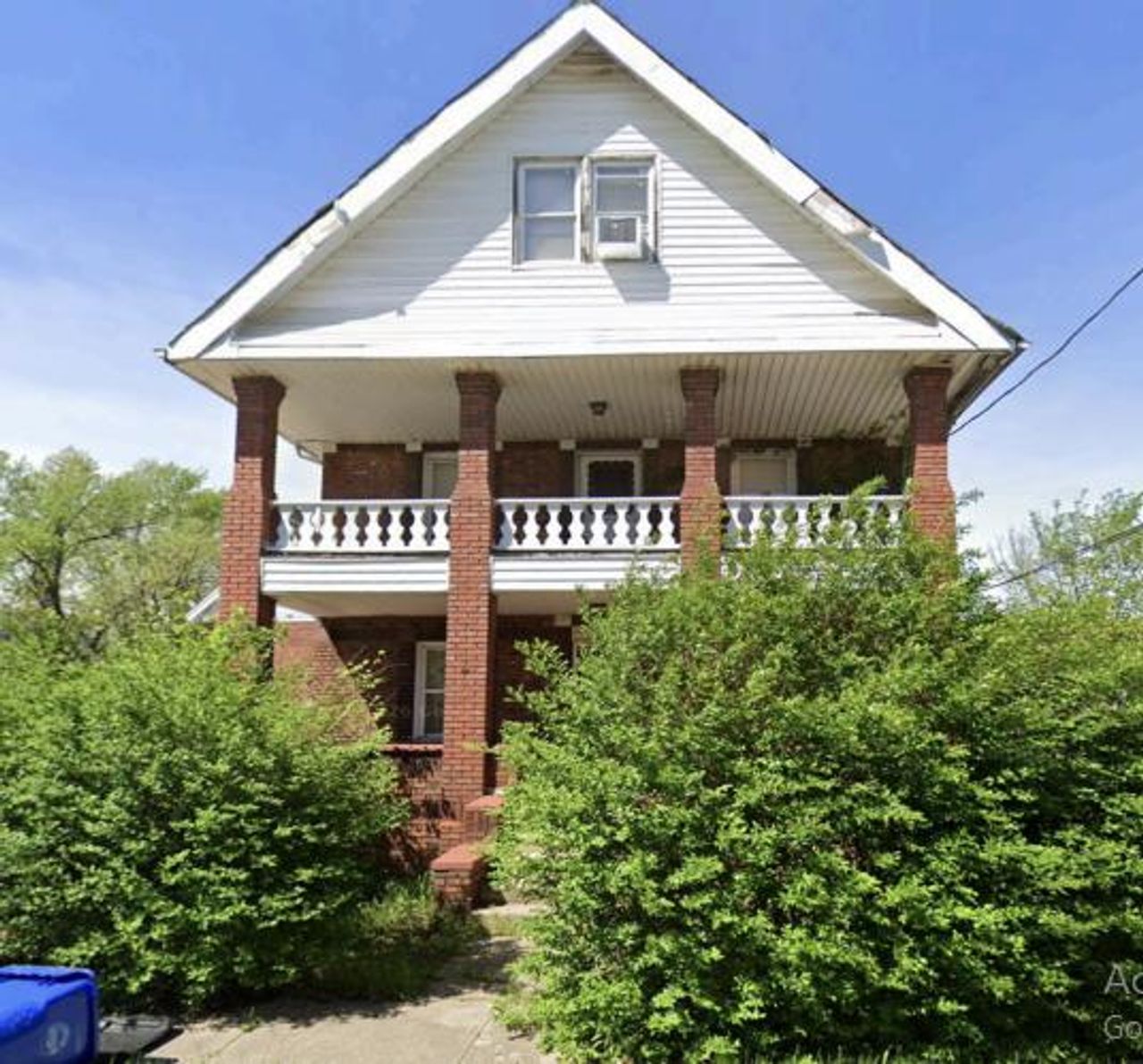 listing, photo 1