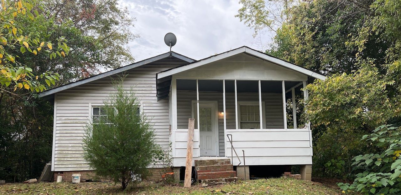 listing, photo 1