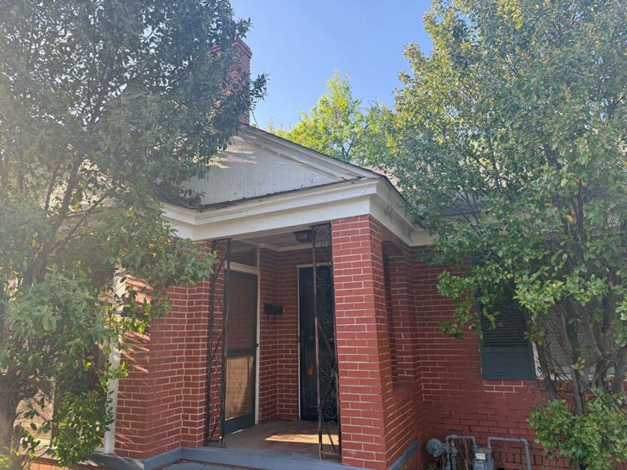 listing, photo 1