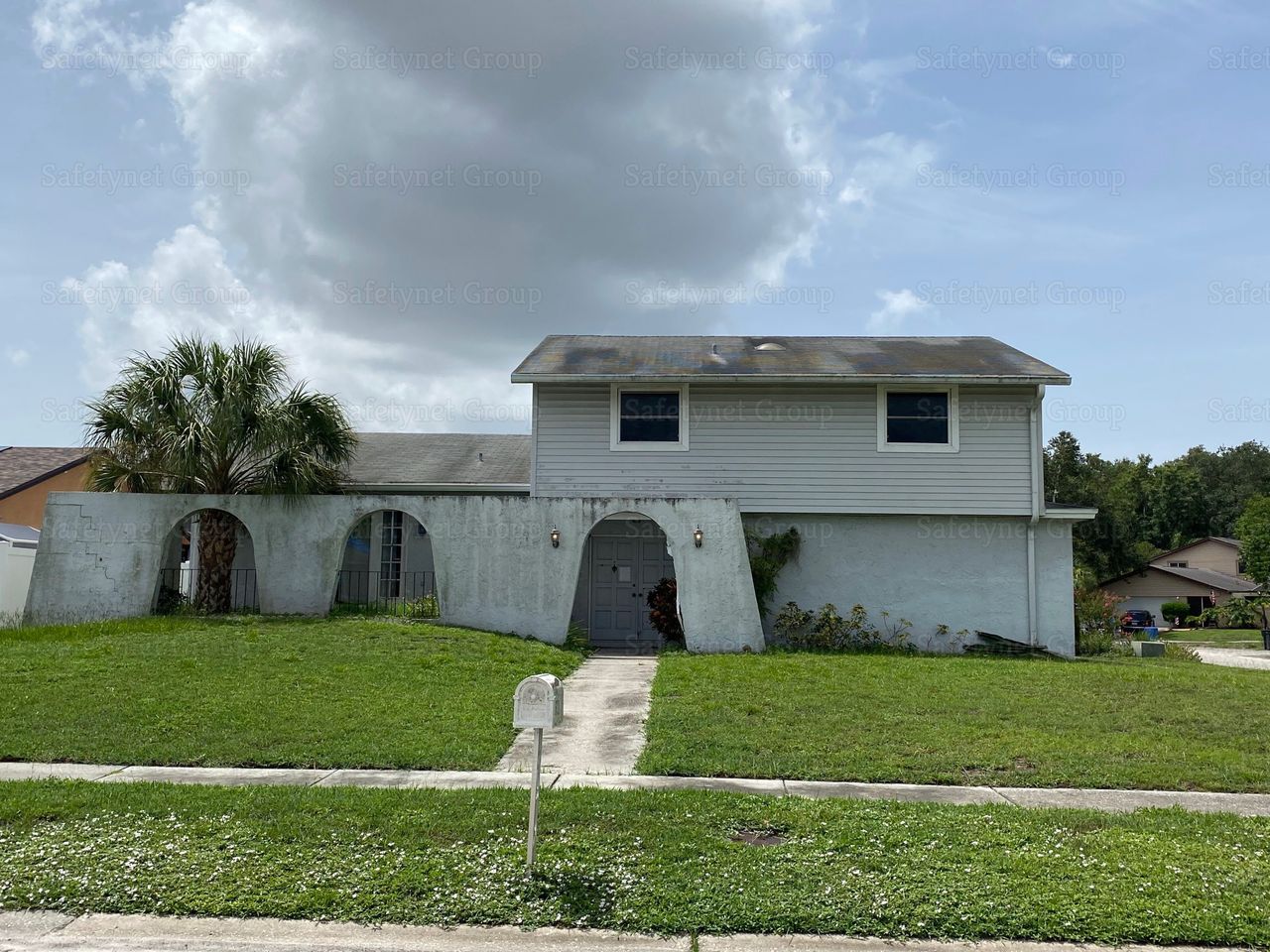 listing, photo 1