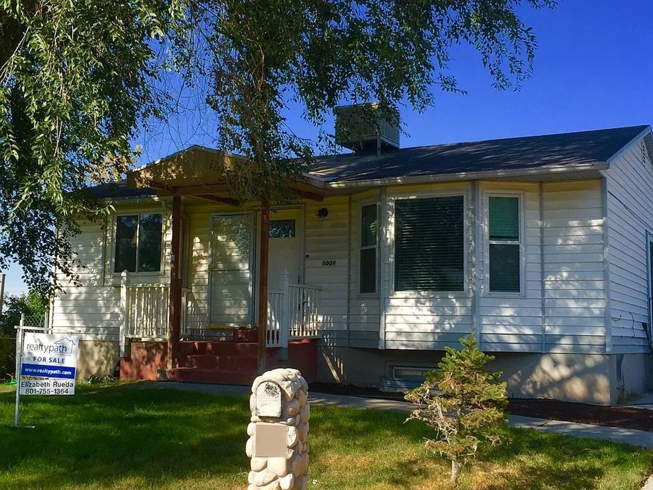 listing, photo 1