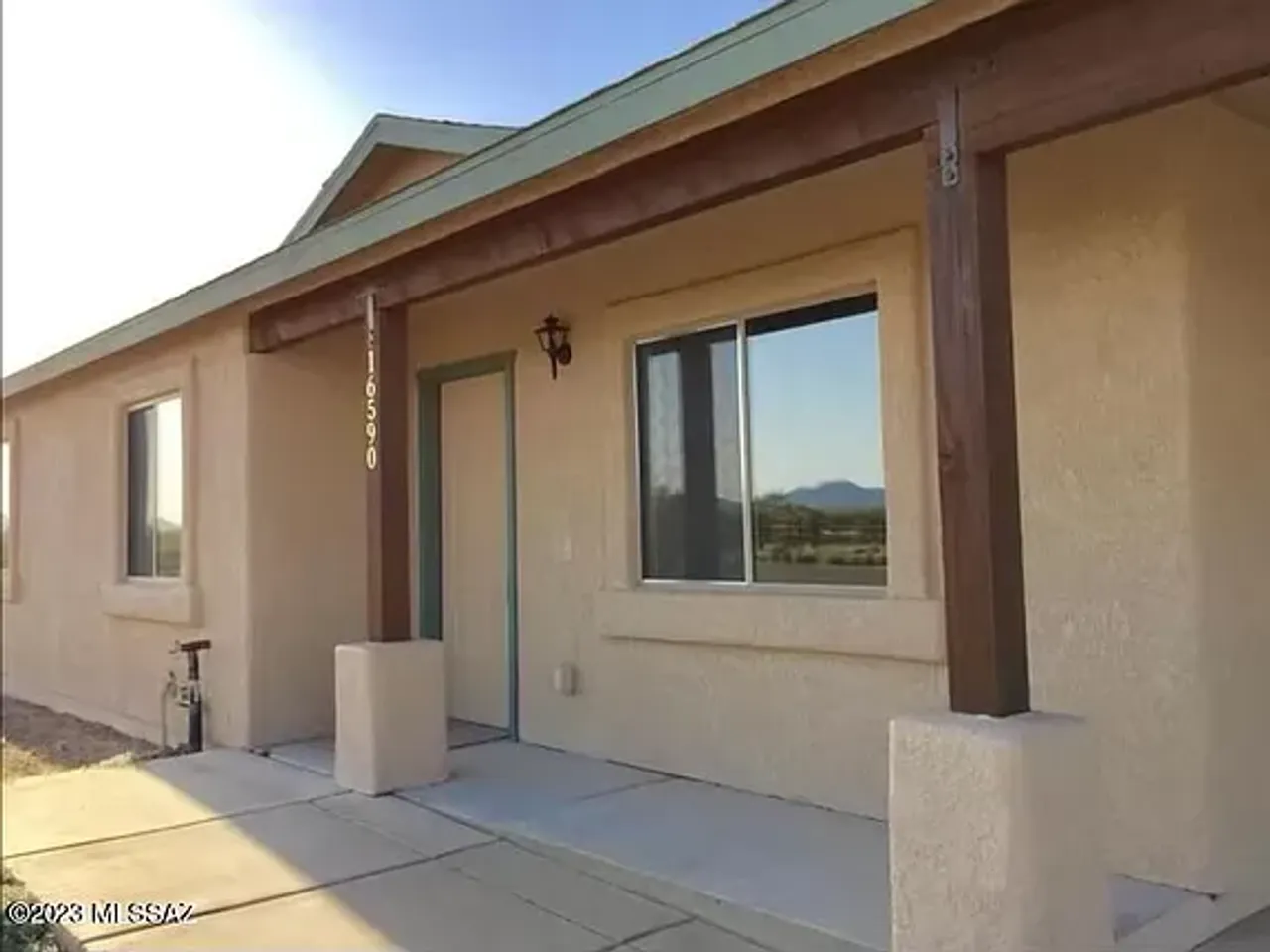 listing, photo 1