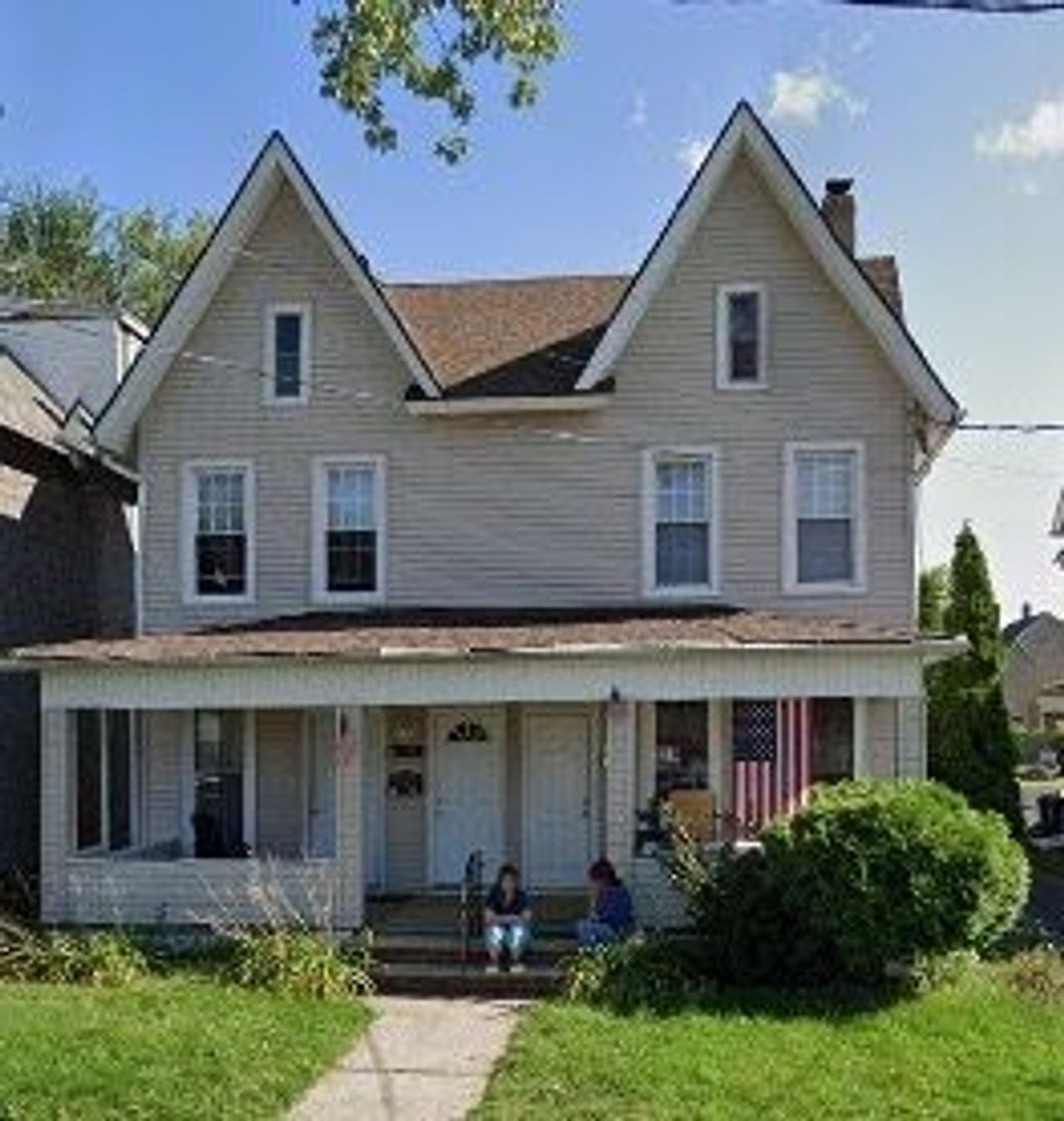 listing, photo 1