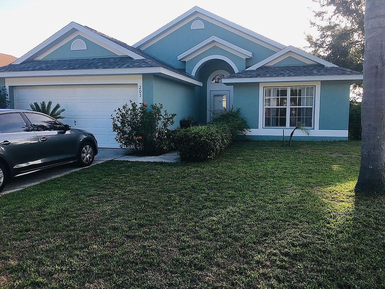 listing, photo 1