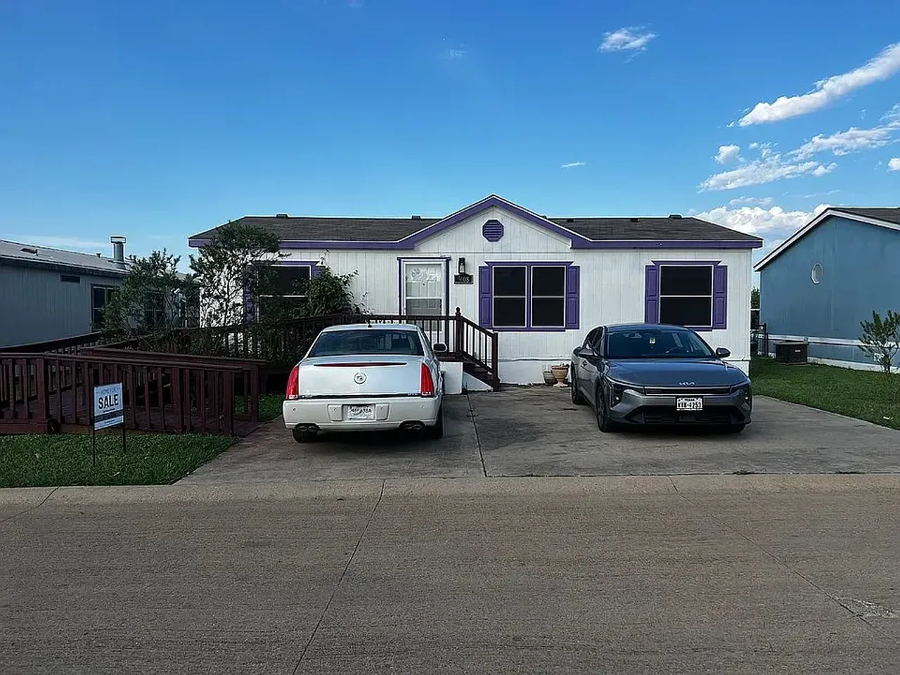 listing, photo 1