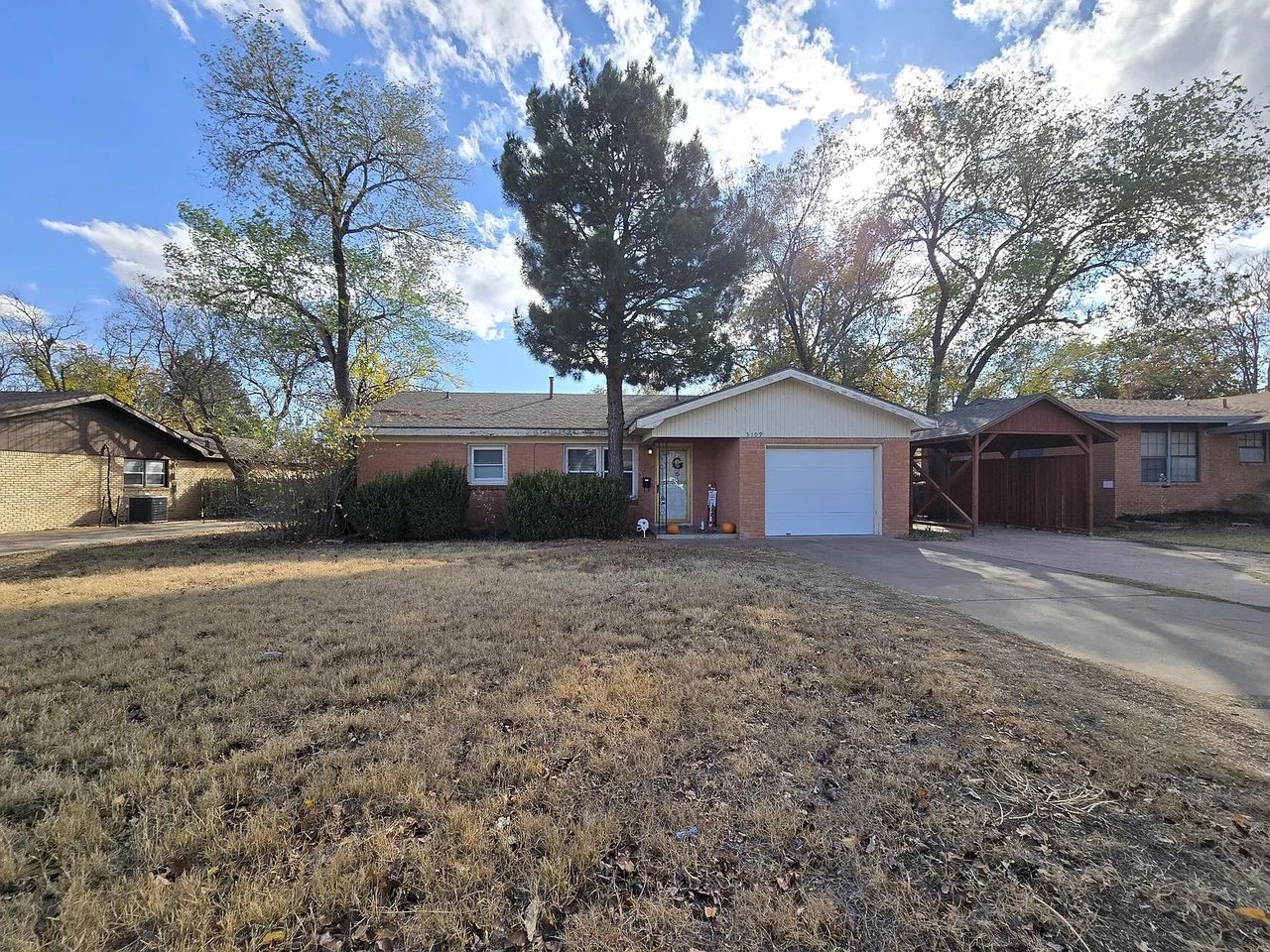 listing, photo 1