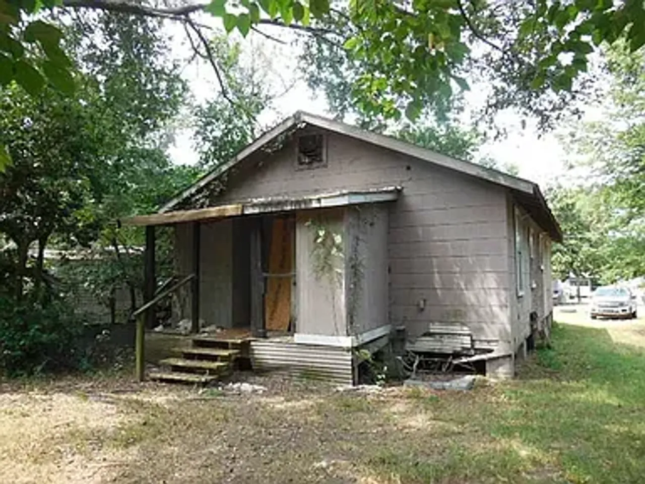 listing, photo 1