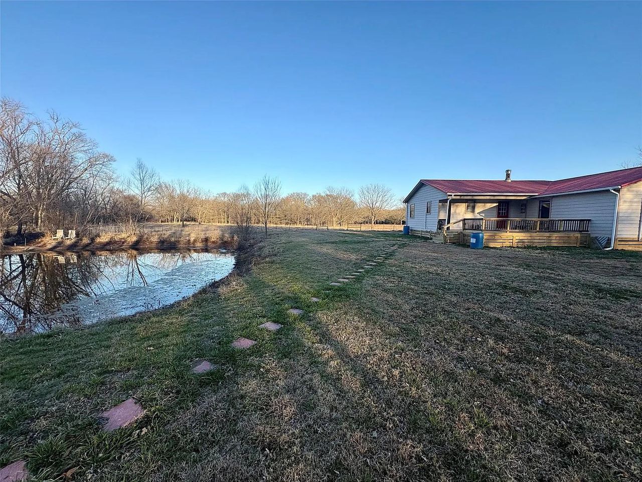 listing, photo 1