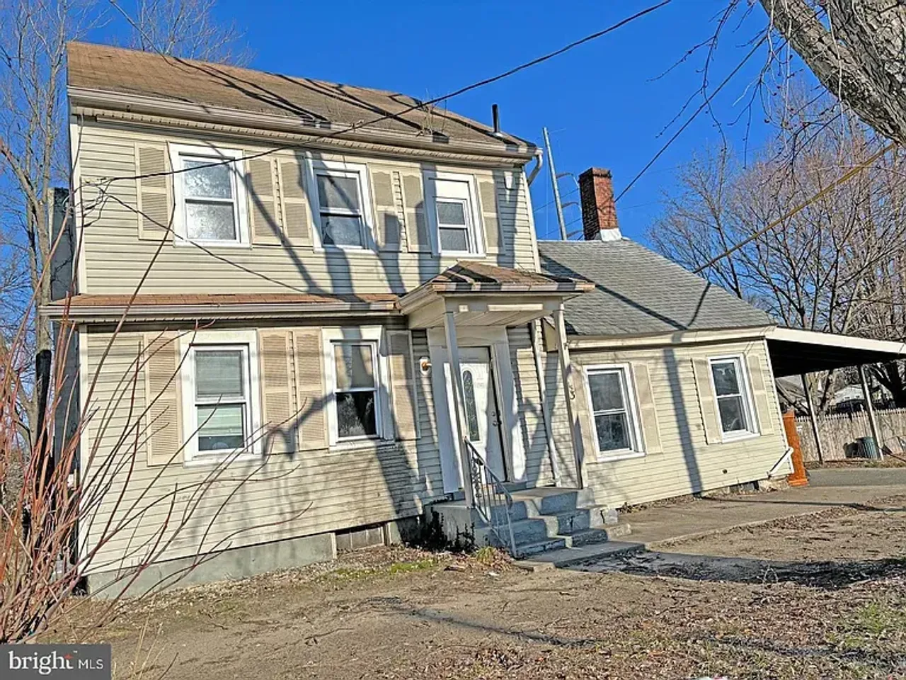 listing, photo 1