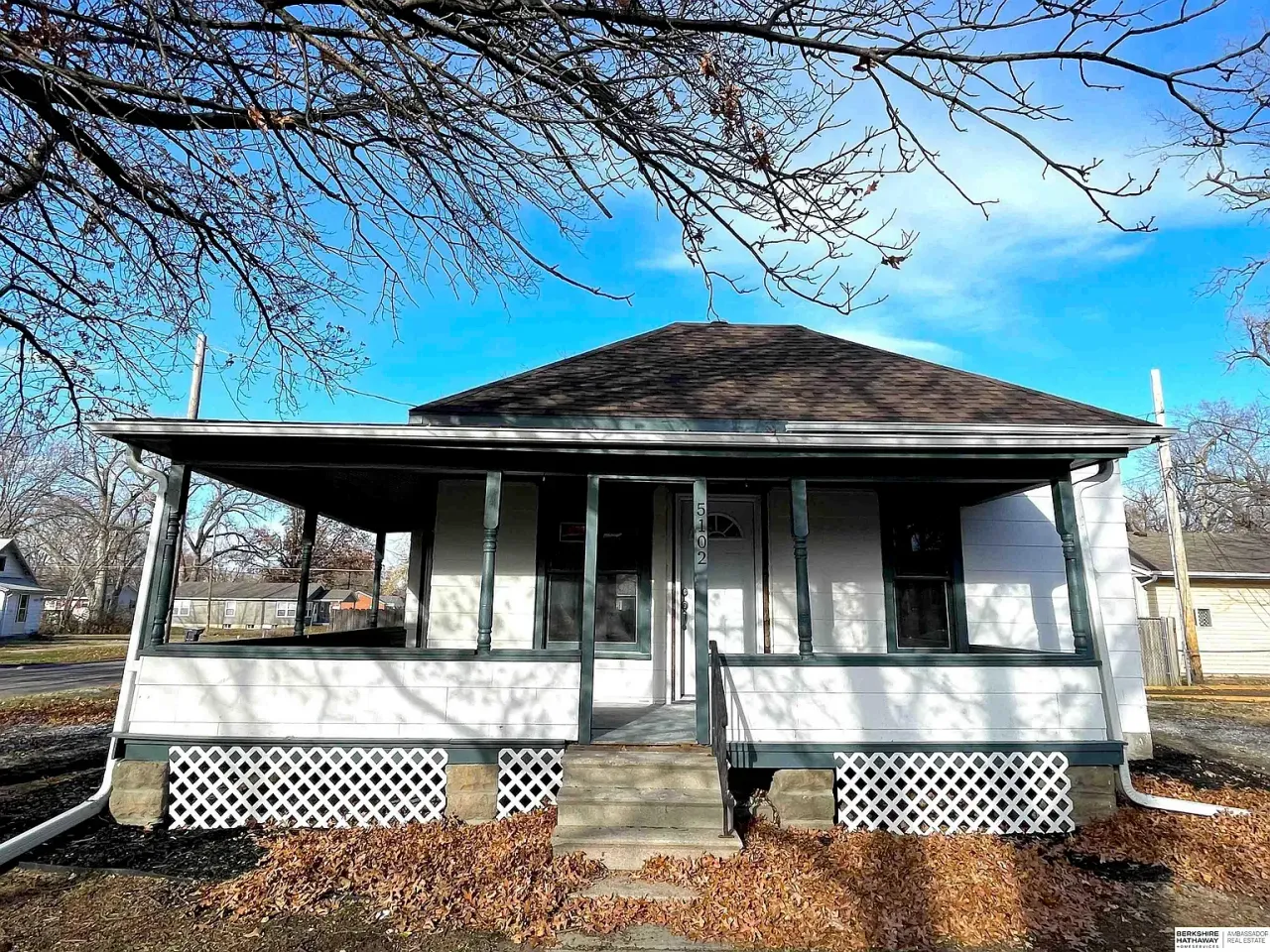 listing, photo 1