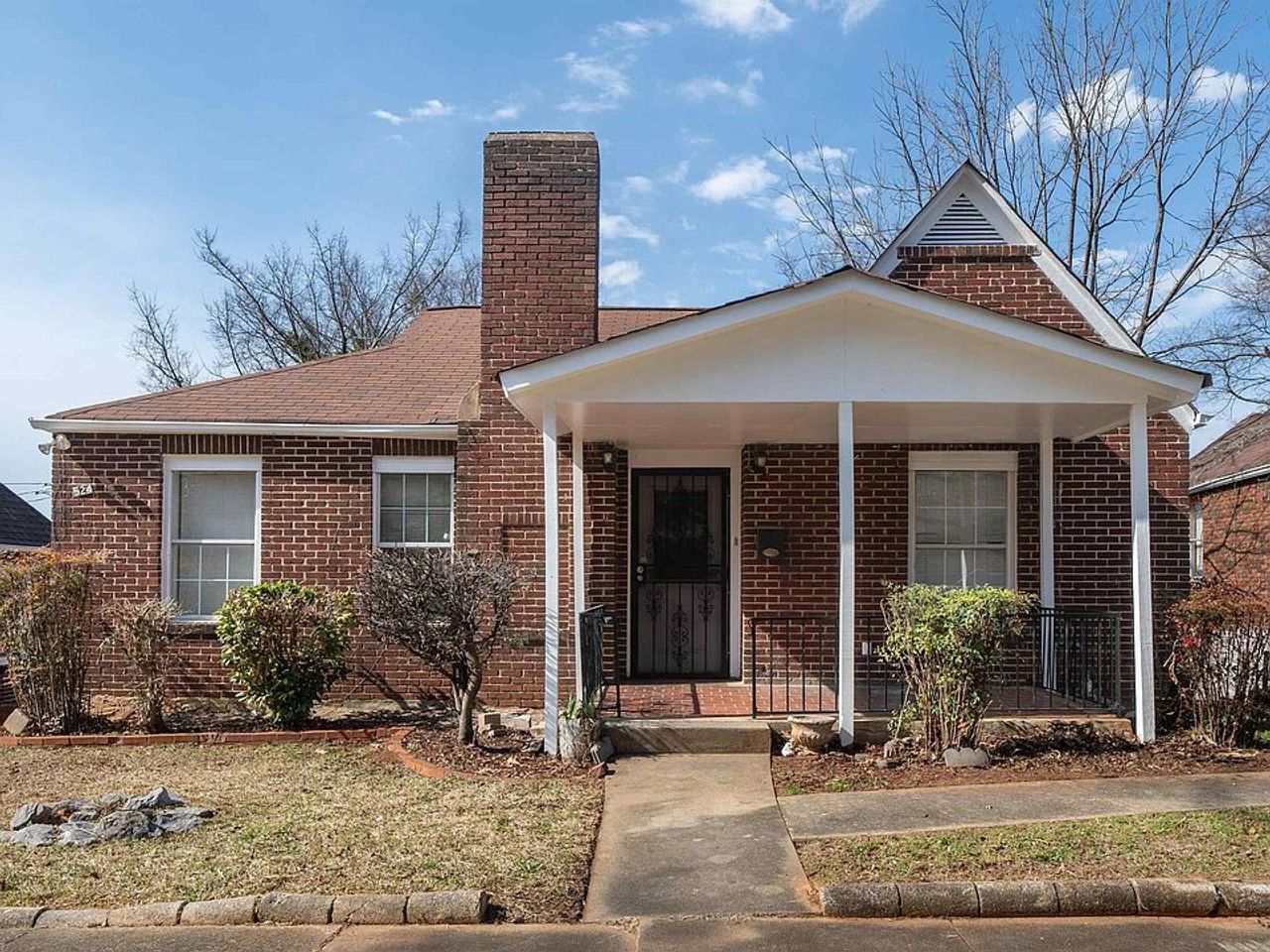 listing, photo 1