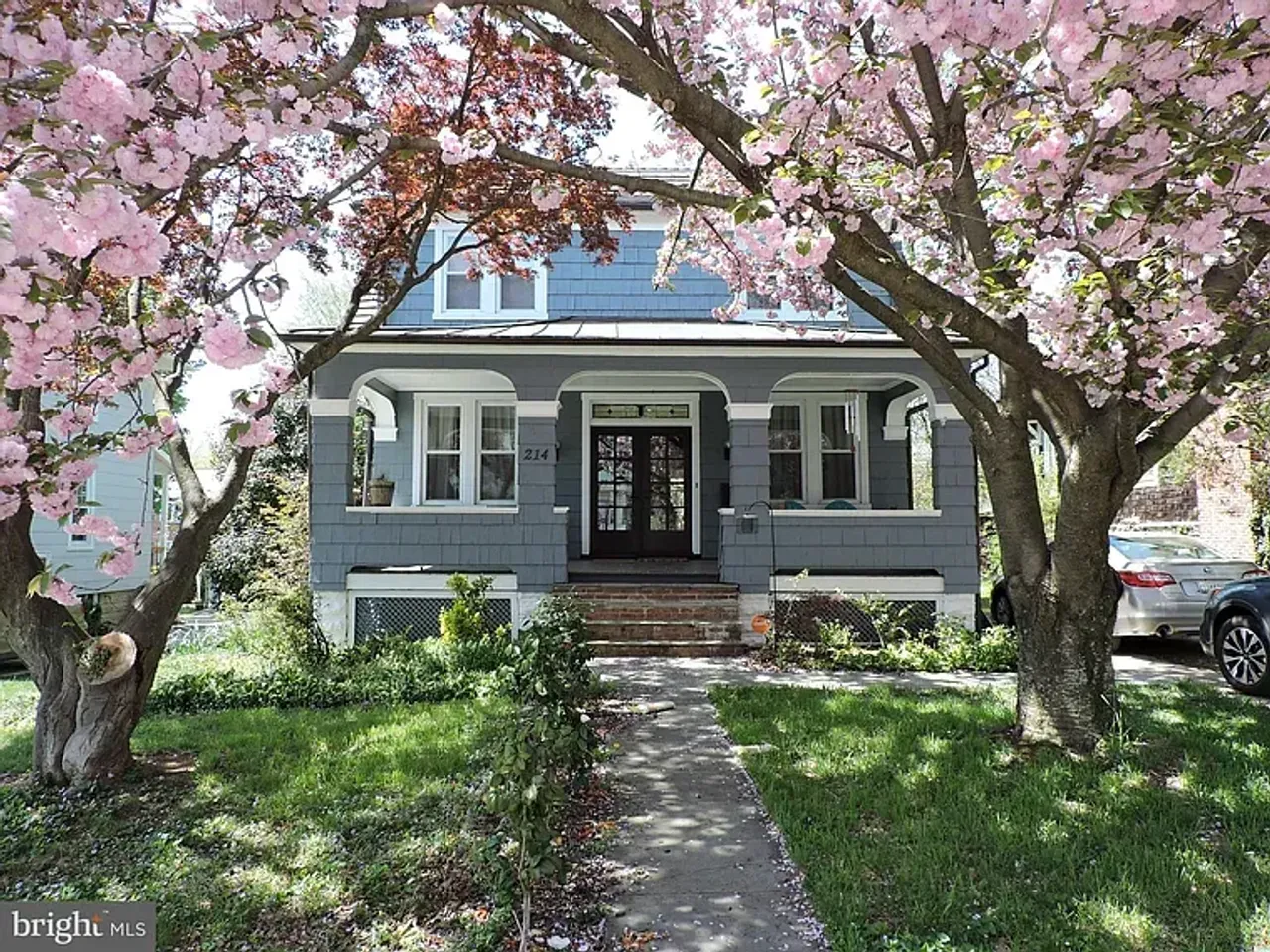 listing, photo 1