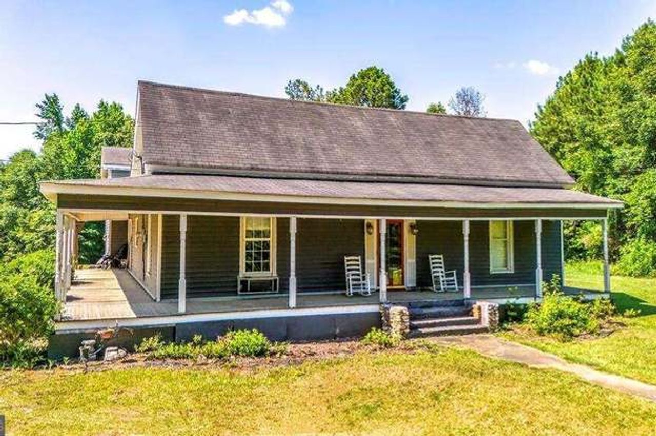 listing, photo 1