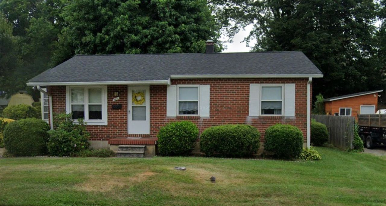 listing, photo 1
