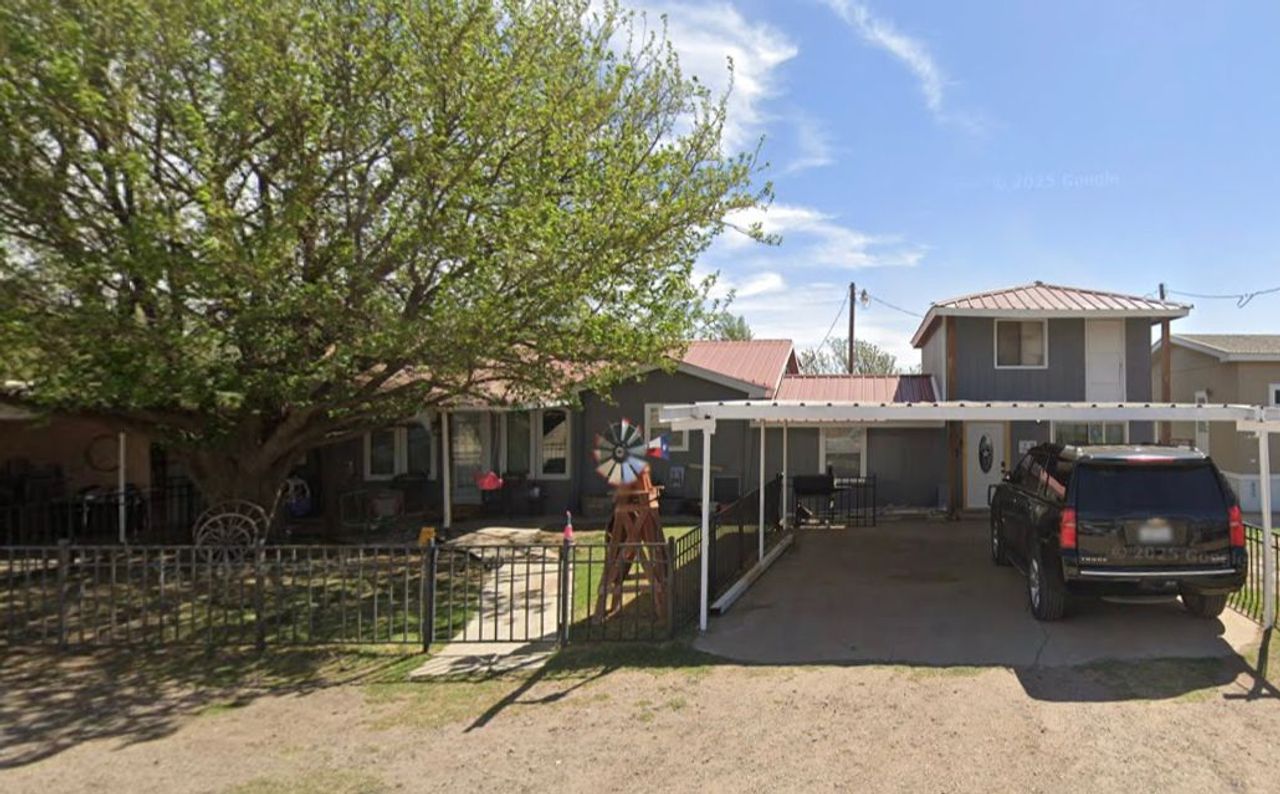 listing, photo 1