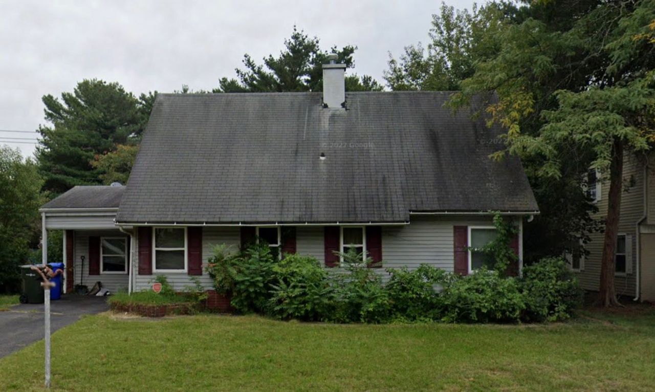 listing, photo 1
