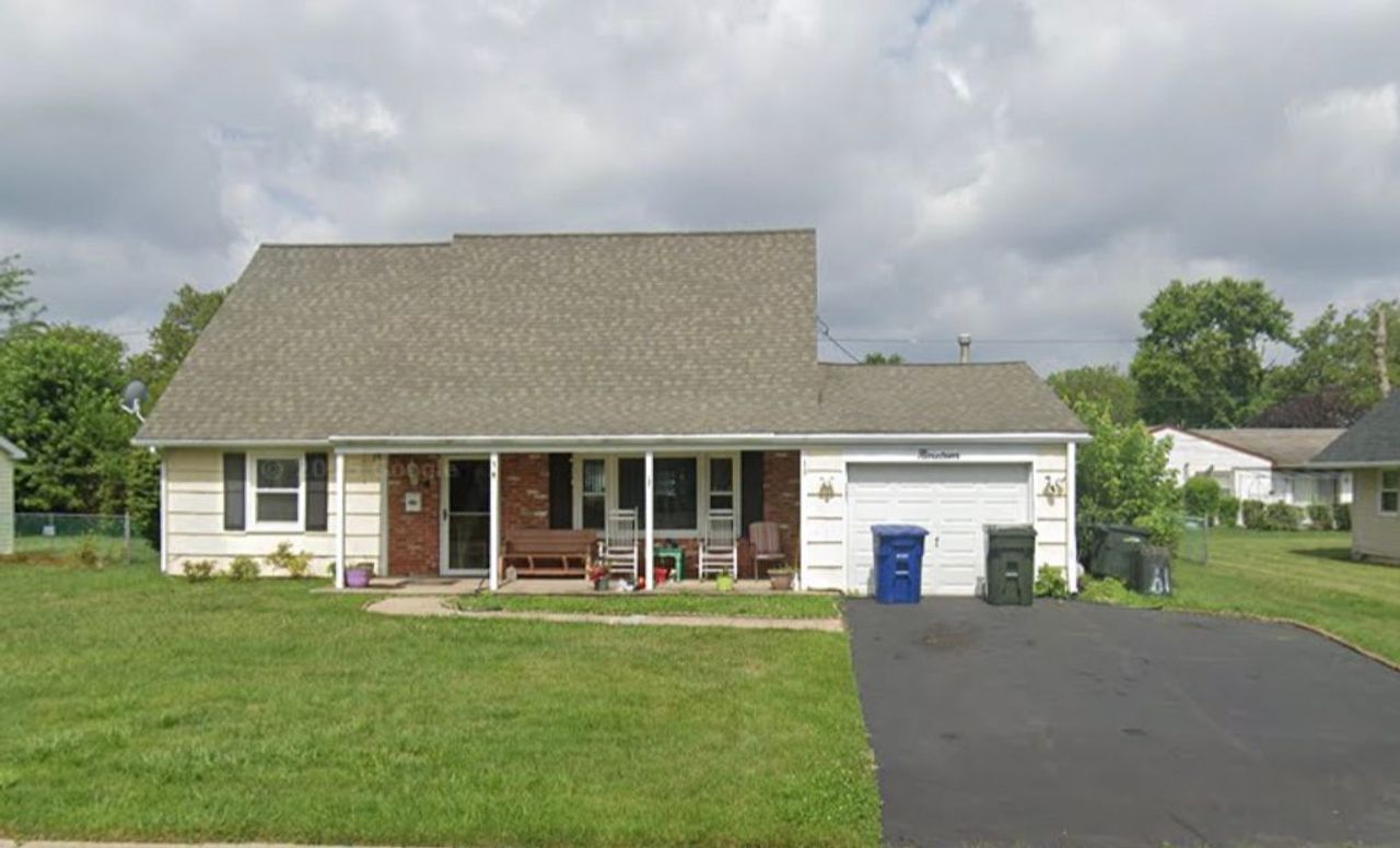 listing, photo 1