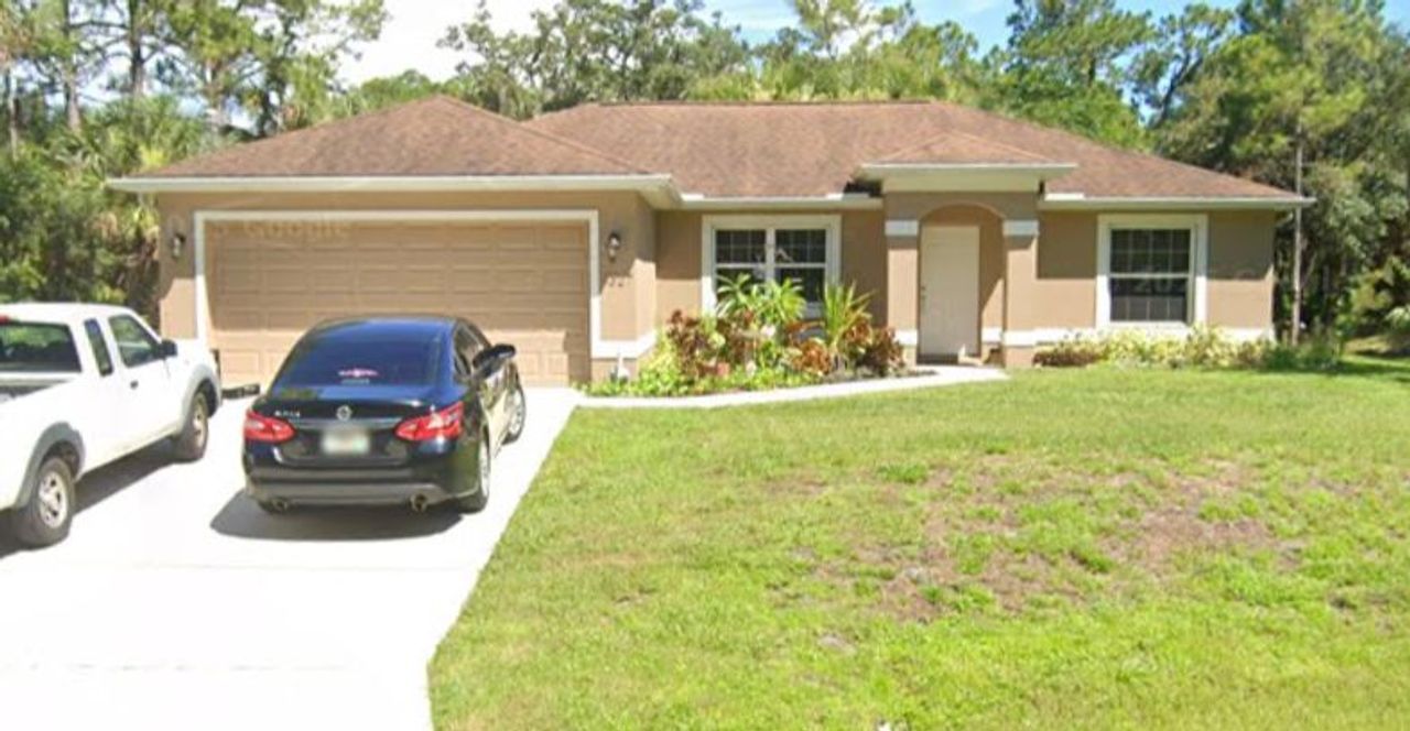 listing, photo 1