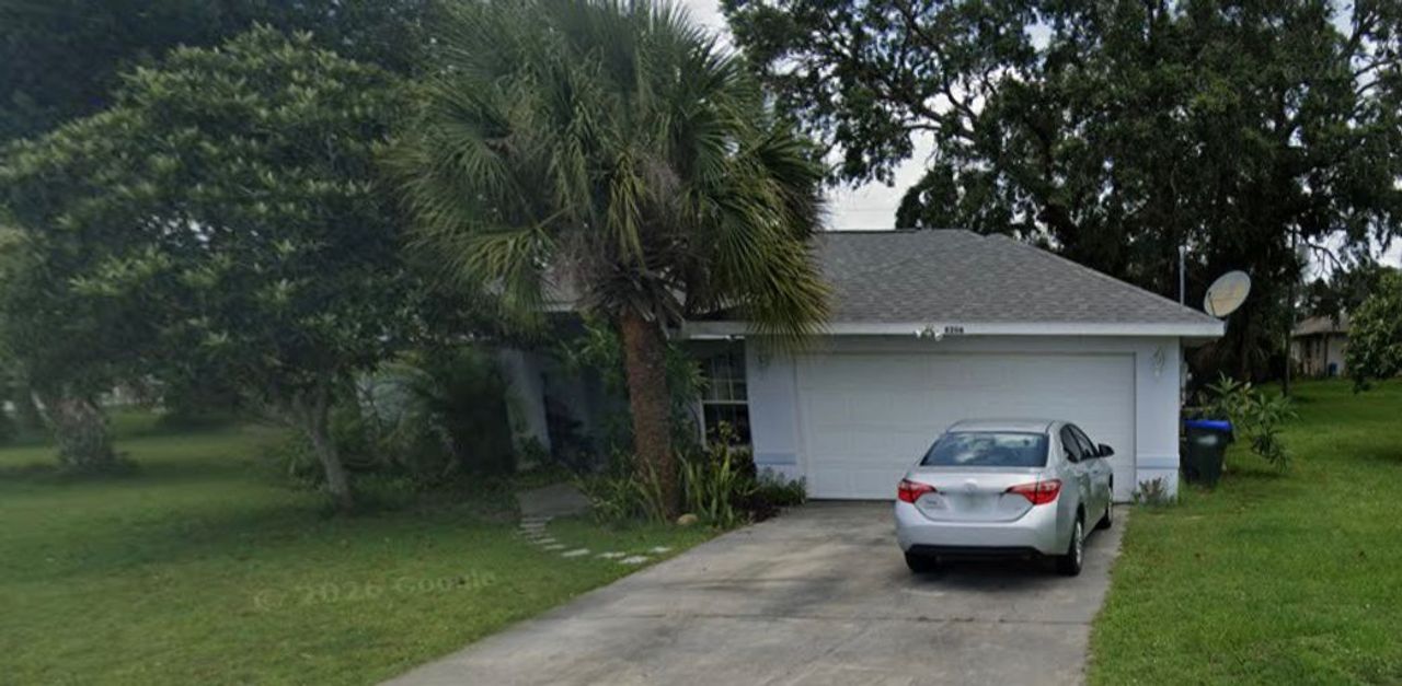 listing, photo 1