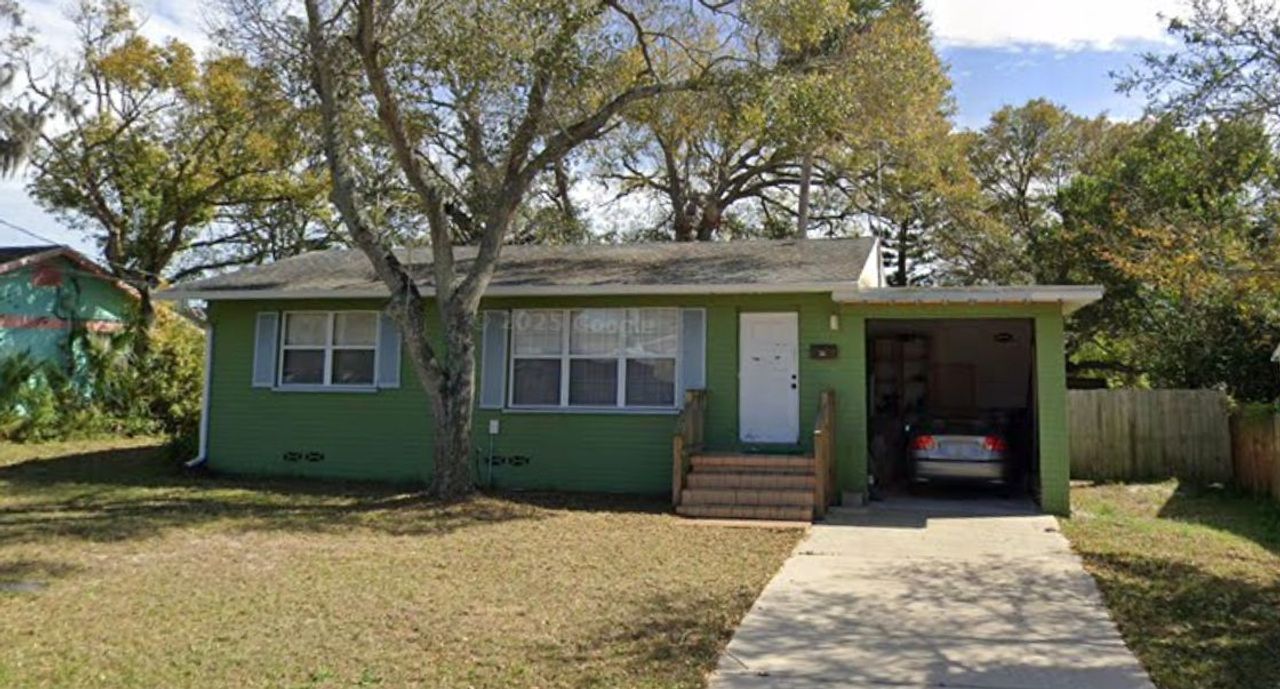 listing, photo 1