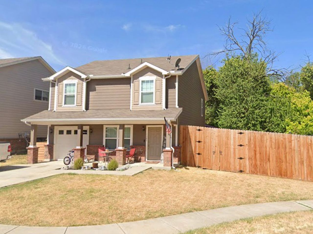 listing, photo 1