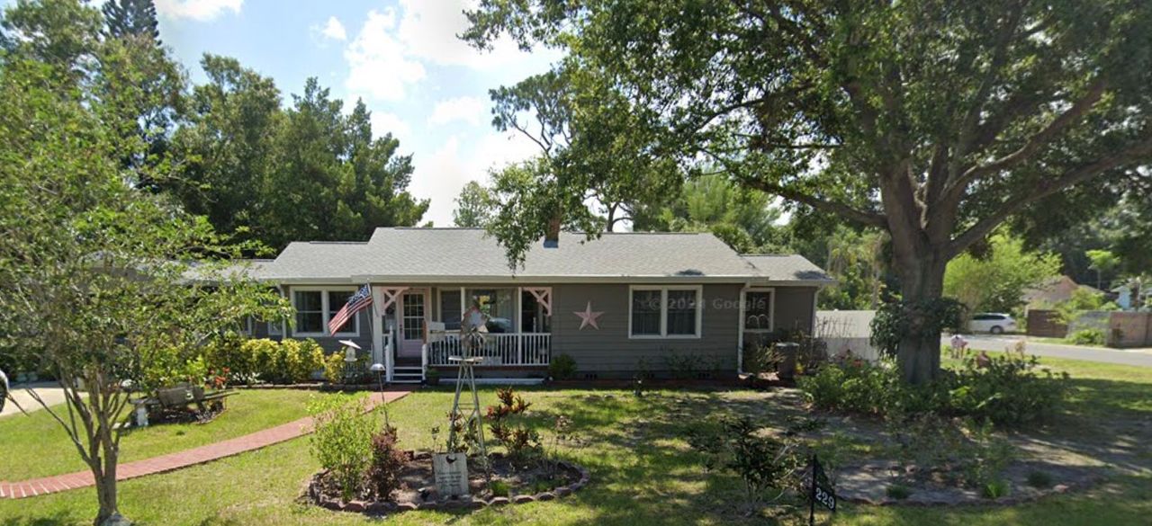 listing, photo 1
