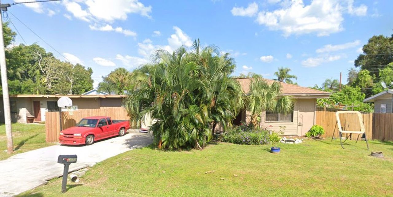 listing, photo 1