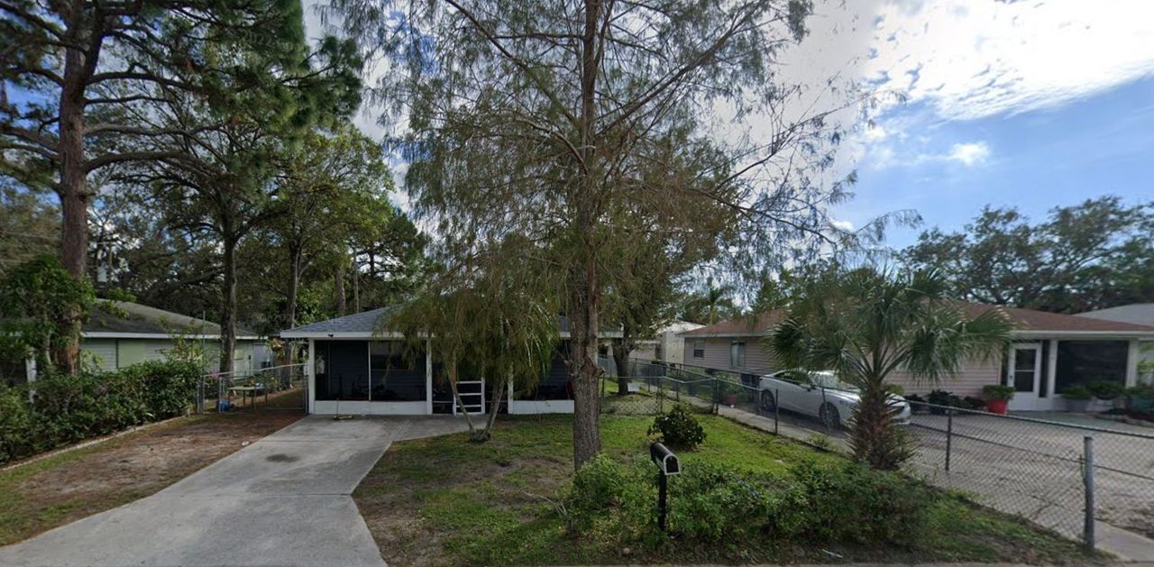 listing, photo 1