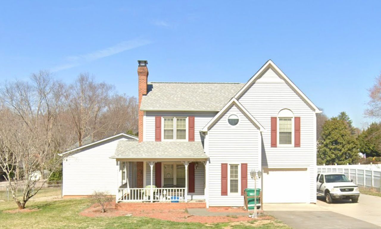 listing, photo 1