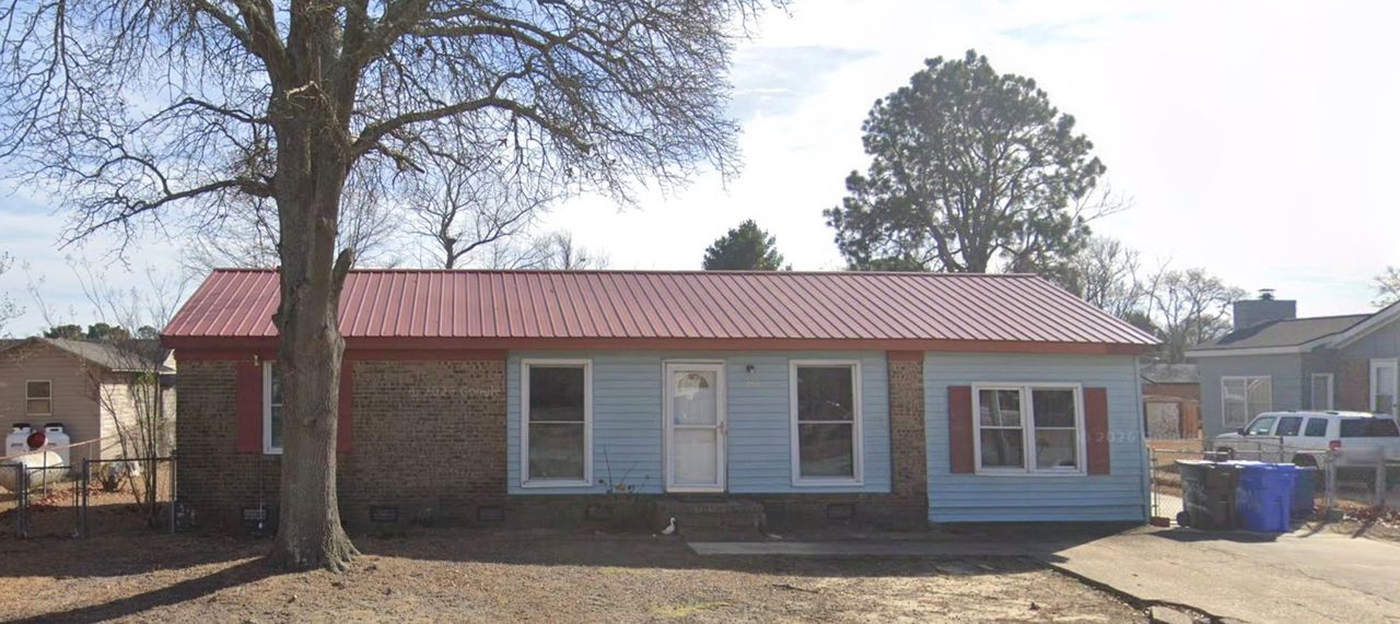 listing, photo 1