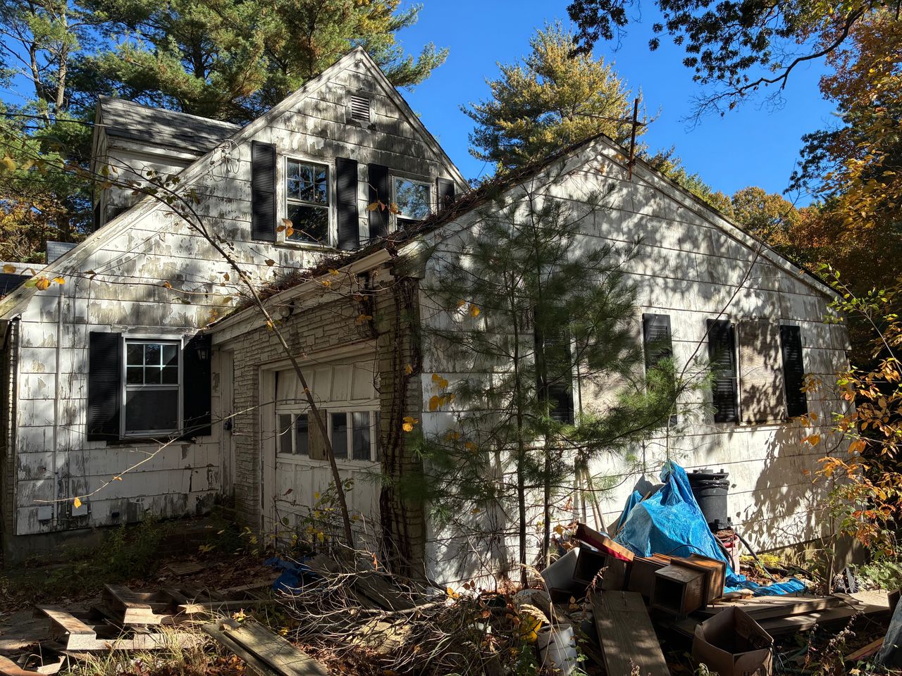 listing, photo 1