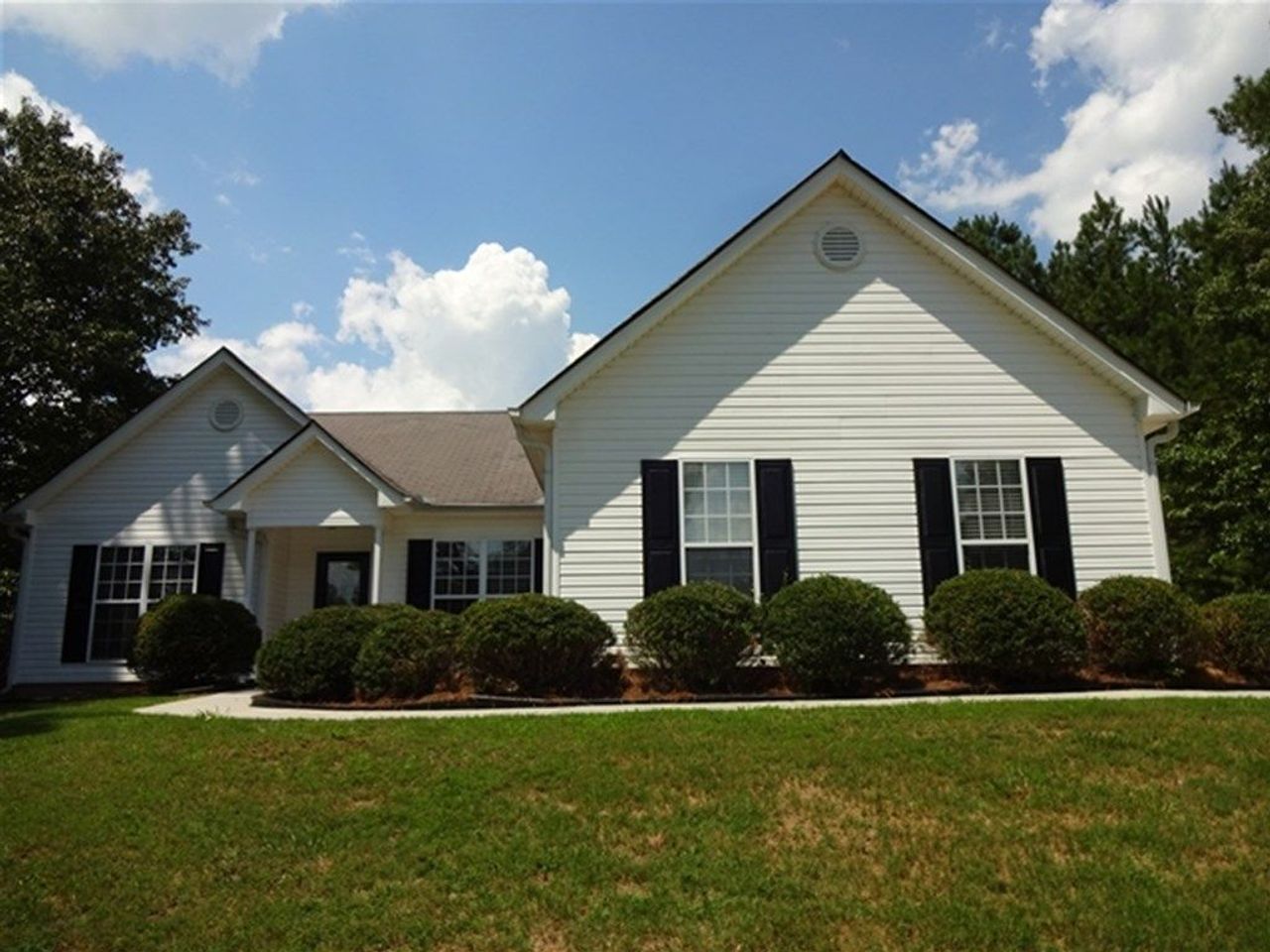 listing, photo 1