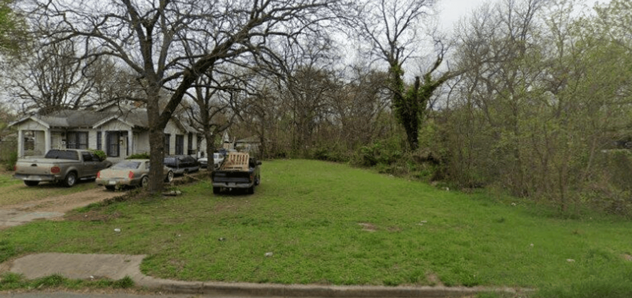 listing, photo 1