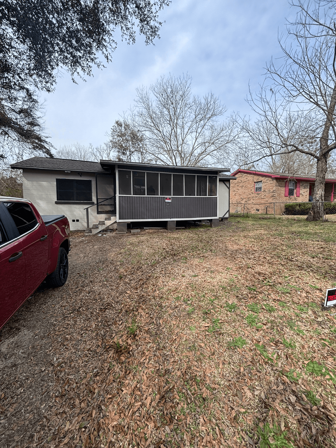 listing, photo 1