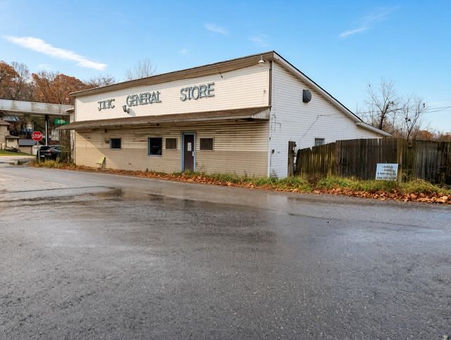 View of 750 Garrison Ridge Rd, New Freeport, PA 15352, USA