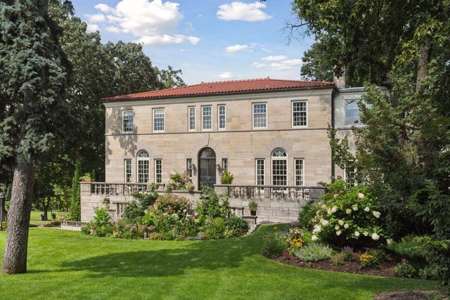 View of 2308 W Lake of the Isles Pkwy, Minneapolis, MN 55405, USA