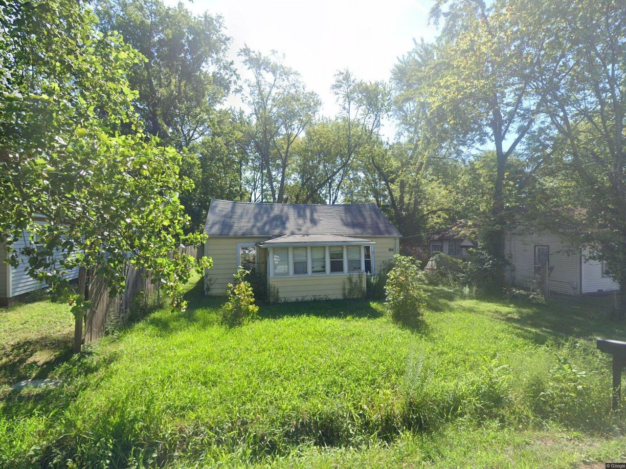 listing, photo 1