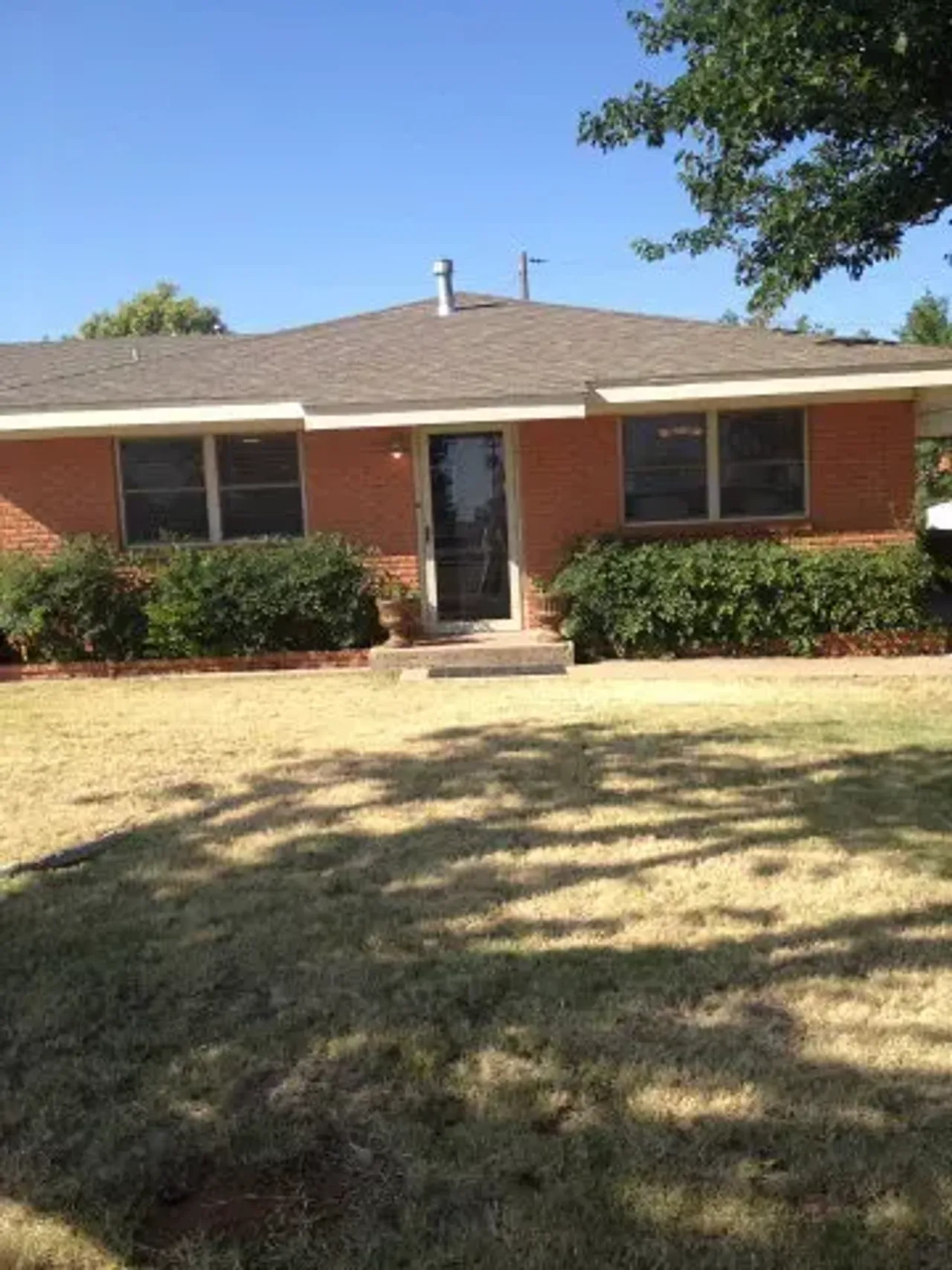 listing, photo 1