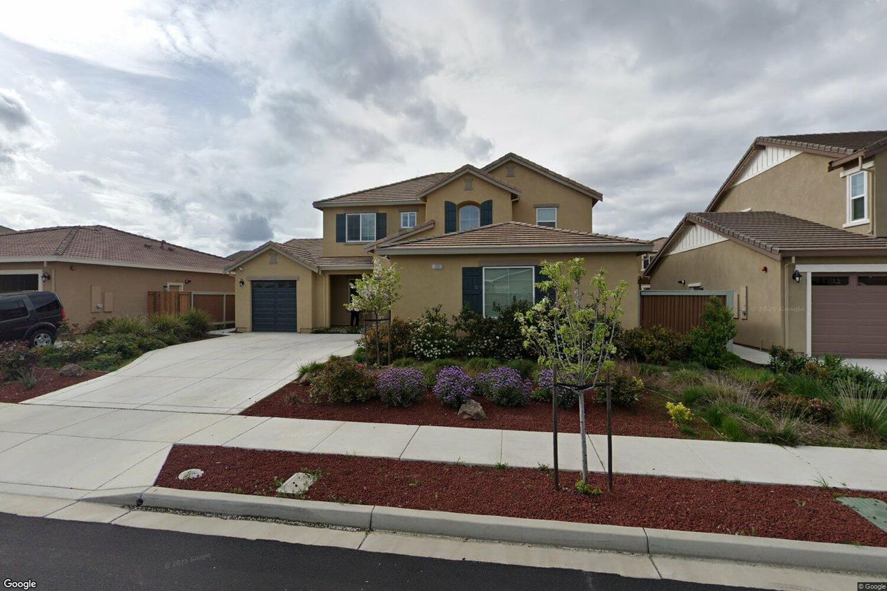 listing, photo 1