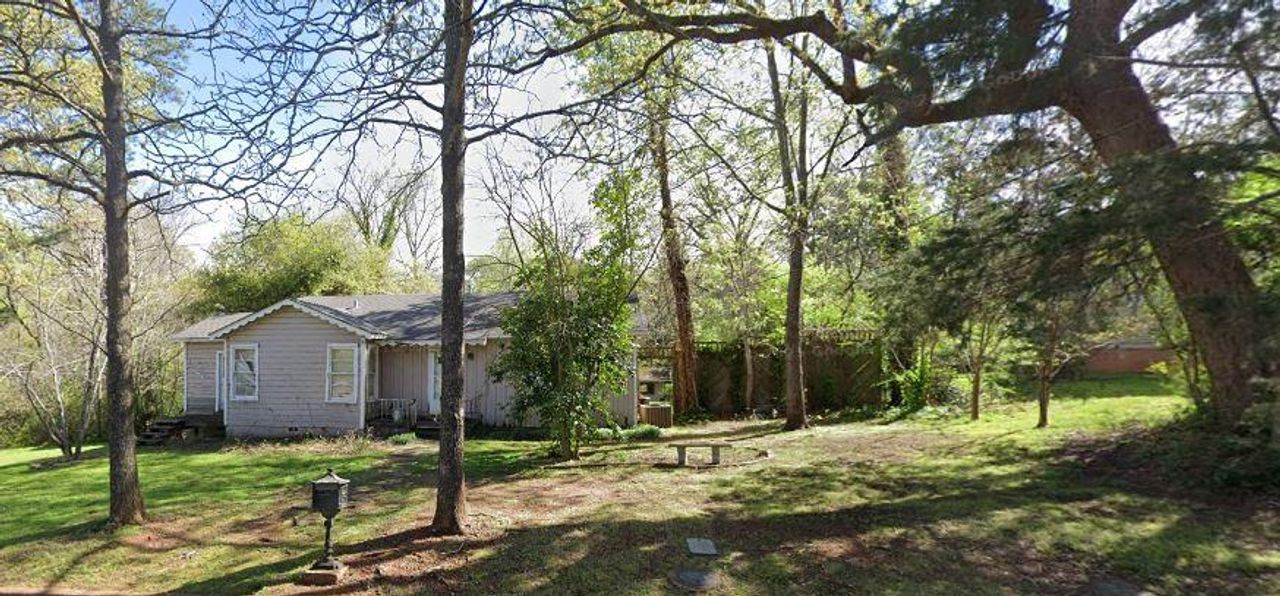 listing, photo 1